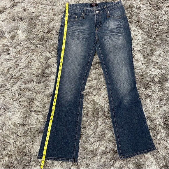 FWR Stretch Denim blue wash jeans, pocket yellow stitch detailing. Size 10. Used - Picture 3 of 14
